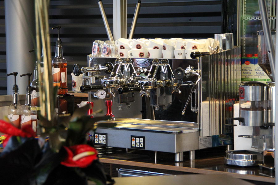 mobile Espressobar mobile Espressobar mit Siebträger Maschine